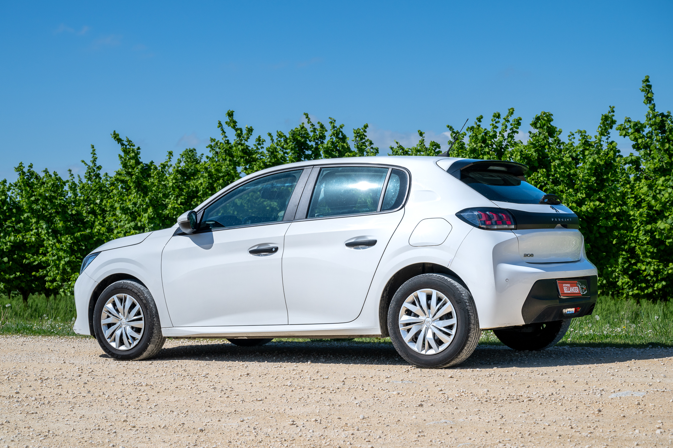Peugeot 208 a vendre lot et garonne-1