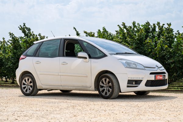 Citroën C4 Picasso occasion lot et garonne 1