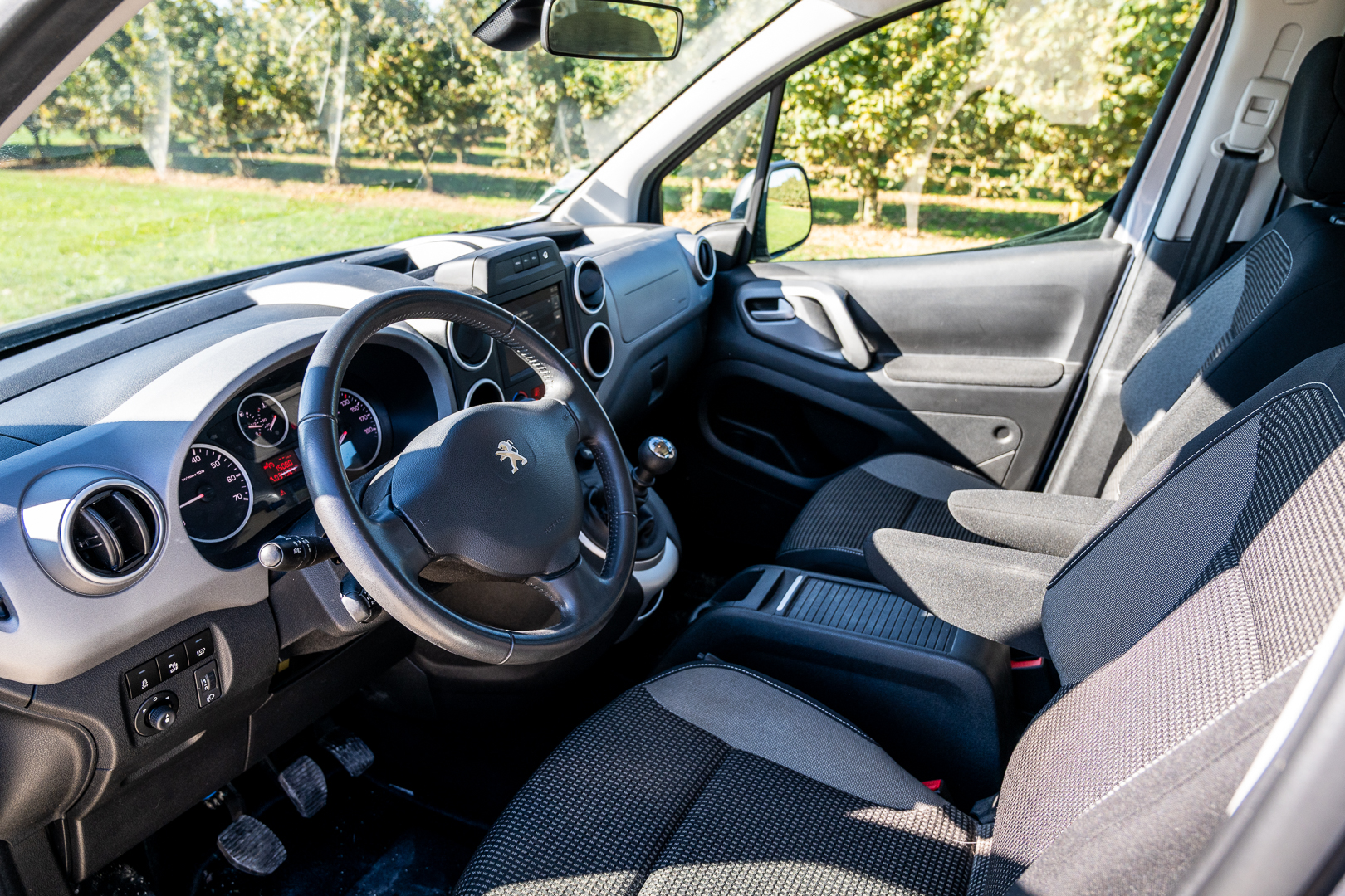 Peugeot PARTNER HDI 120 cv Outdoor Très belle occasion Lot-et-Garonne – Image 3